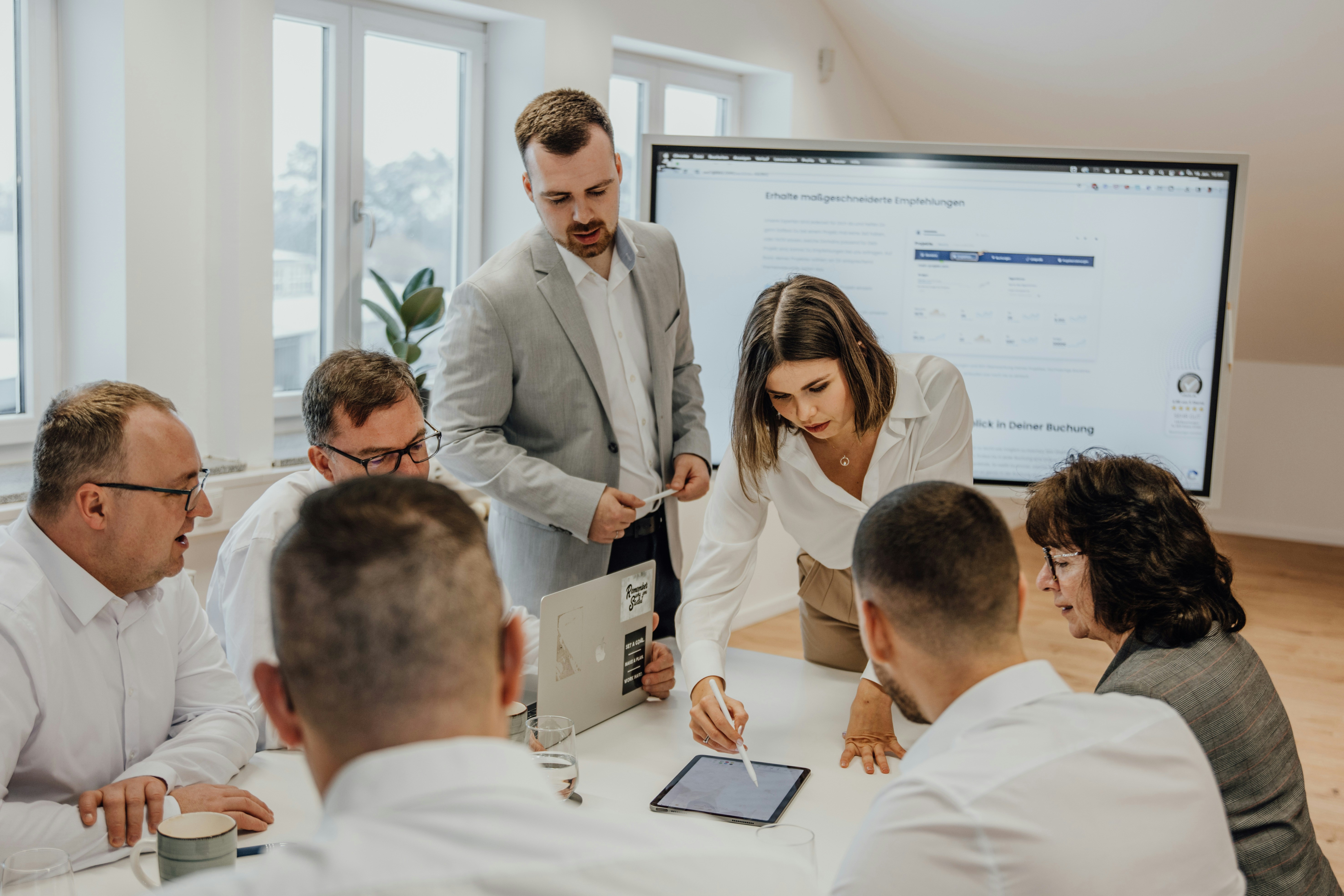 Réunion stratégique agence marketing locale Tanger avec PME